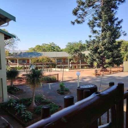 Gooderson Leisure Natal Spa Self Catering And Timeshare Resort Paulpietersburg Exteriör bild