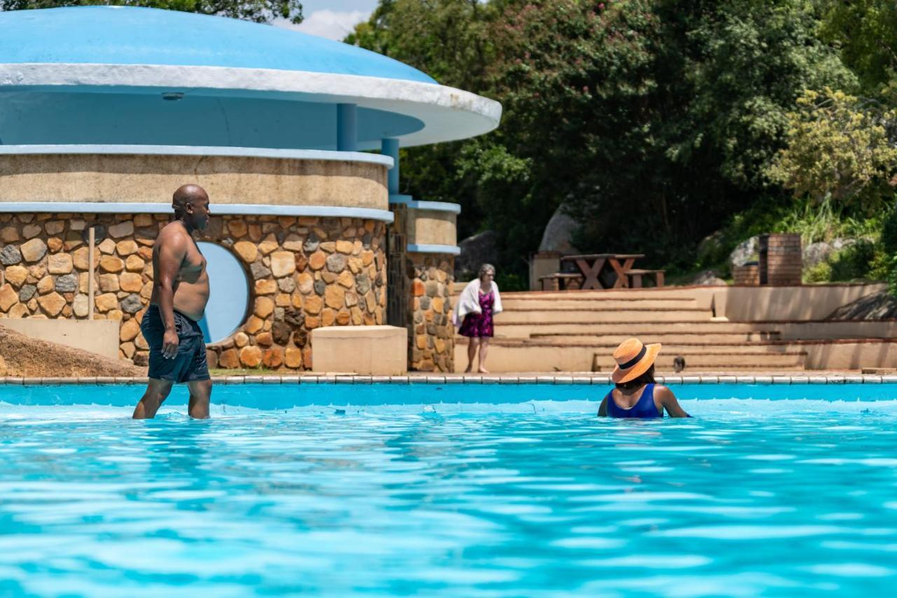 Gooderson Leisure Natal Spa Self Catering And Timeshare Resort Paulpietersburg Exteriör bild
