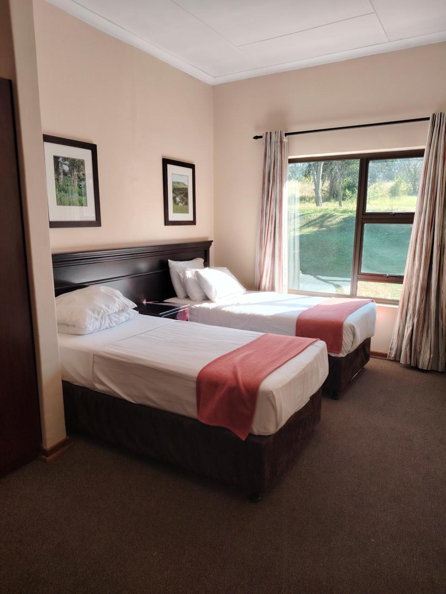 Gooderson Leisure Natal Spa Self Catering And Timeshare Resort Paulpietersburg Exteriör bild