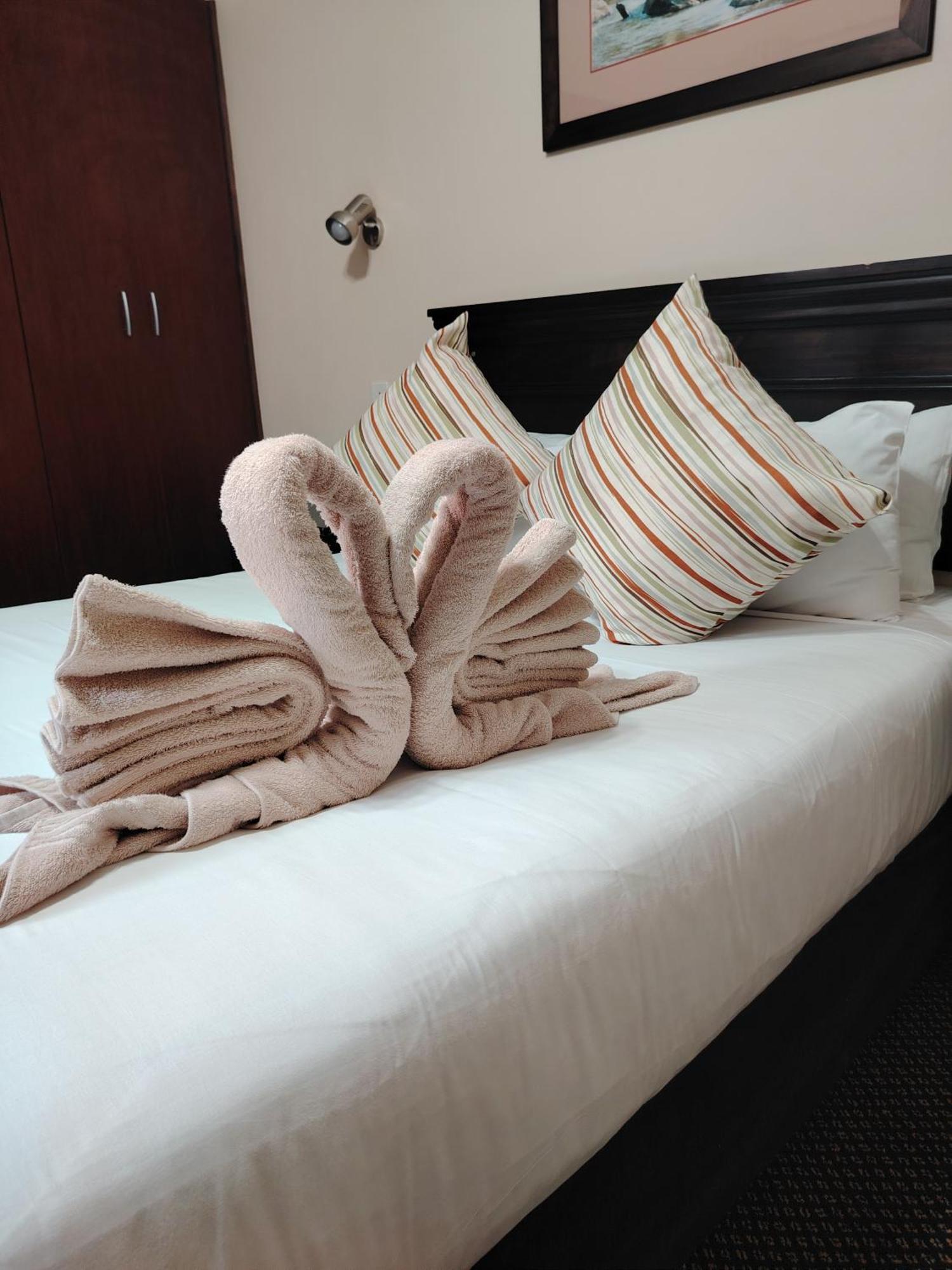 Gooderson Leisure Natal Spa Self Catering And Timeshare Resort Paulpietersburg Exteriör bild